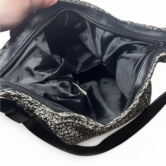 Faded Glory Black and White Women's Shoulder Bag - Picture 4 of 4